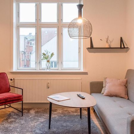 Bright And Spacious Apartment In Downtown Arhus Extérieur photo